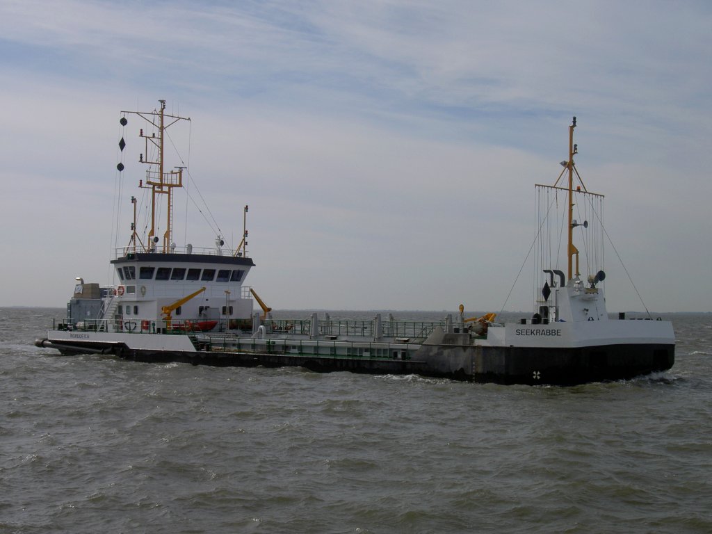Saugbaggerschiff Seekrabbe, Eigner Niedersachens Ports, Wilhelmshaven 
(26.05.2011)