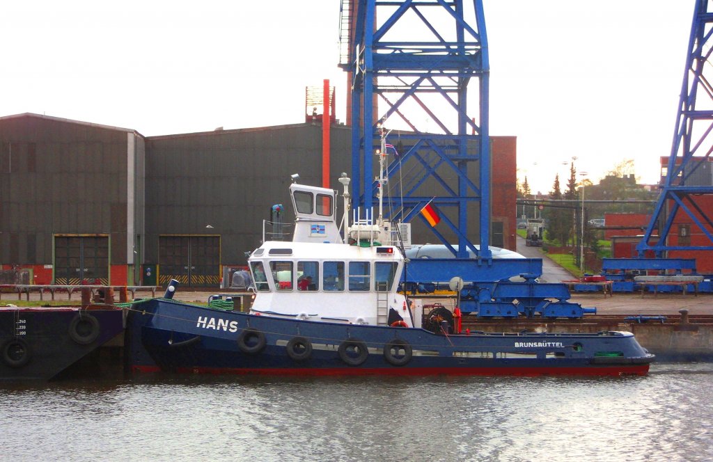 Schlepper HANS, IMO 9173977, hat am LMG-Kai im Lbecker Burgtorhafen festgemacht...   Aufgenommen: 24.4.2012 um 17:24 Uhr.