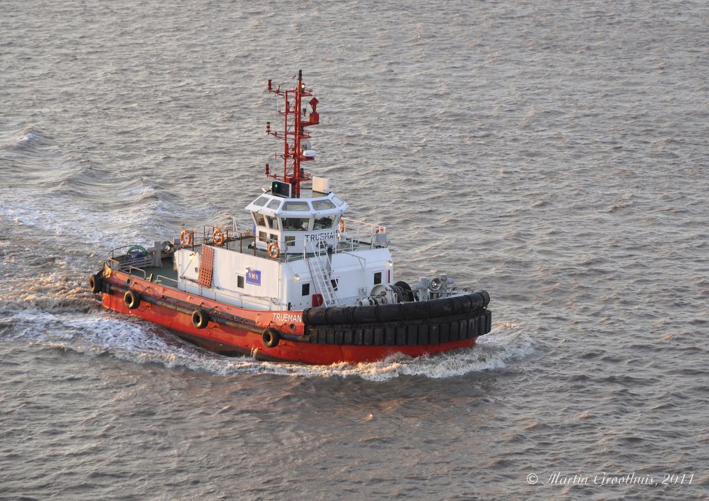 Schlepper  Trueman  am 14.05.2011 in Hull / GB. L:22,8m / B:),15m / Tg:3,70m / TBP 35 / 11,5 kn / Bj: 1987 / IMO 8704286 / Flagge: Panama