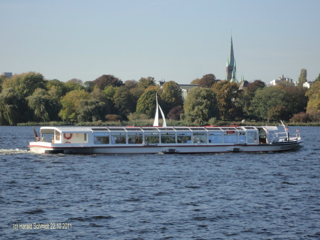 SCHLEUSENWRTER S.C. am 22.10.2011, Hamburg, Auenalster Hhe „Schne Aussicht“ /
Barkasse / La 24,72 m, B 5,22 m, Tg 1,26 m / Diesel-Elektrisch,  225 kW, an der Welle 90 kW / 108 Sitzpltze / Baujahr 1990 / Zulassung als Hafenschiff / 
