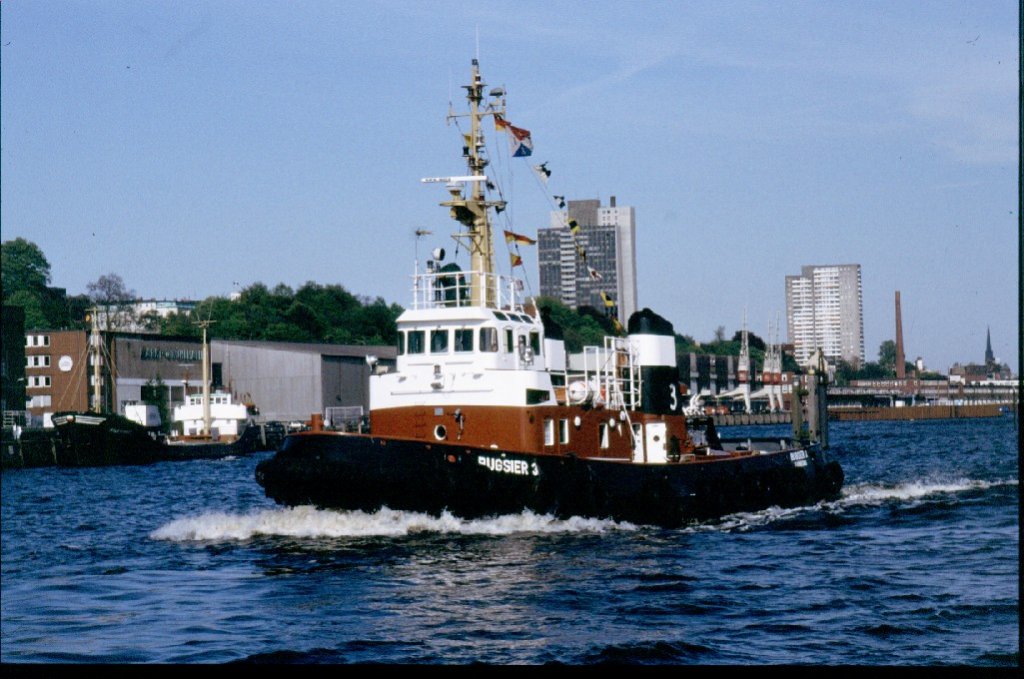 Schottelschlepper Bugsier 3 (Baujahr 1973) luft zum Liegeplatz Neumhlen, Mai 1989  (Scan vom Dia)