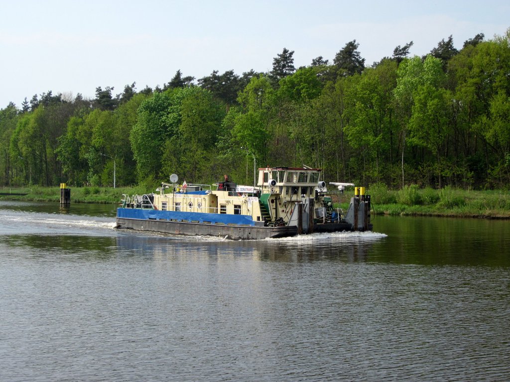 Schubboot Bizon-0-158 der Odra Trans , 08355155 , am 26.04.2011 aus der Schleuse Wusterwitz kommend auf dem EHK mit Fahrtrichtung Wendsee , Plauer See , Stadt Brandenburg.