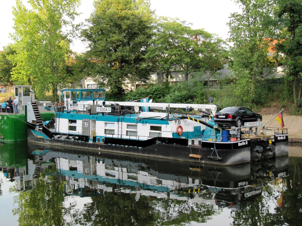 Schubboot  EDDA , 05609510 , 25,66 x 8,19 , am 10.09.2012 im Berliner Charlottenburger Verbindungskanal.