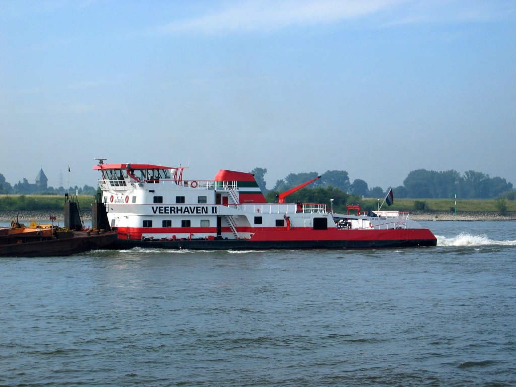 Schubboot Veerhaven II / Narval , 02316303 , 40x15 , am 14.07.2005 auf dem Rhein bei Rees zu Berg