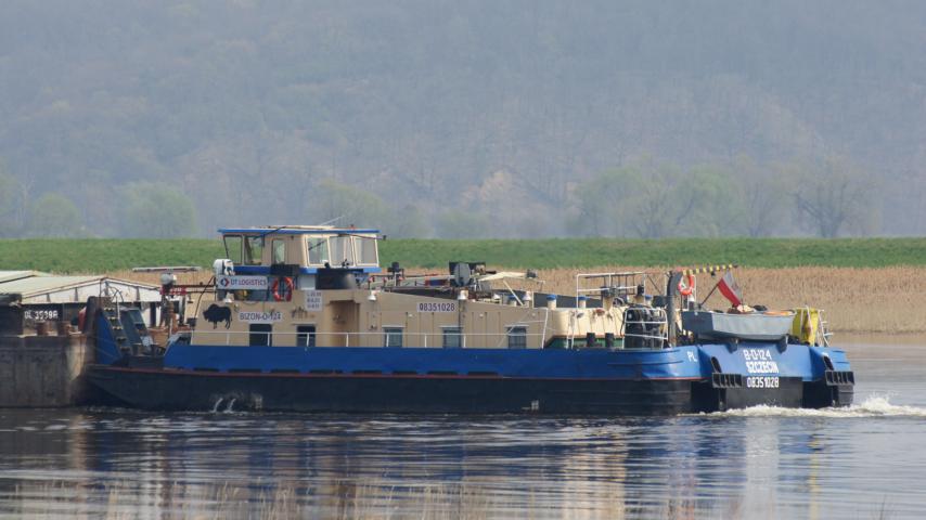 Schubverband mit Schubschiff Bizon 124 - Wroclaw auf der Oder bei Hohensaaten - am 26.04.13 gegen 10:00 Uhr