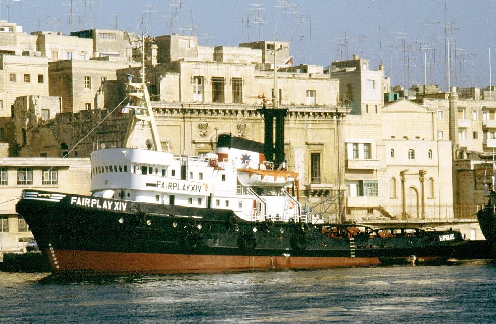 Seeschlepper Fairplay XIV im Hafen von Valetta (Okt 1988)