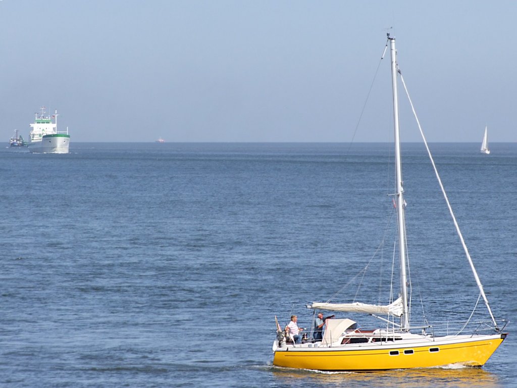 Segel setzen; zur Fahrt Elbaufwrts bei Cuxhaven; 090827