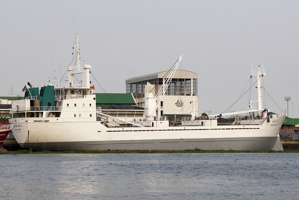 SILVER SEA 1, Baujahr: 1979/Bijlsma Scheepswerf NL(IMO: 7727102) am 15.Mrz 2011 in Mahachai.