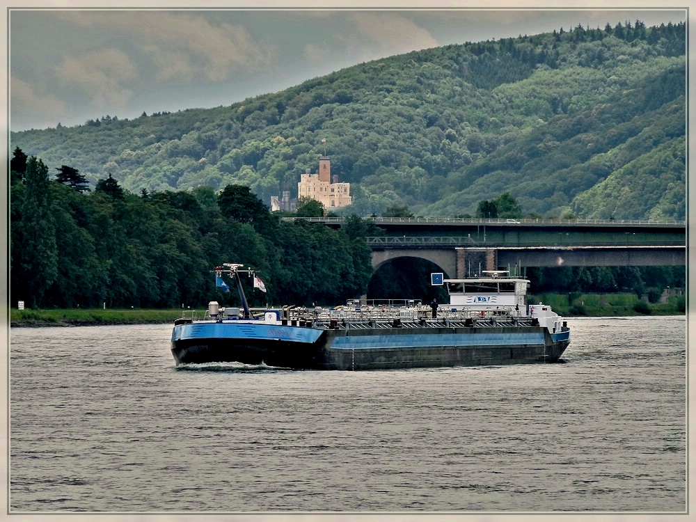 Tankschiff  AVISO II  aufgenommen auf dem Rhein bei Koblenz am 23.06.2011.