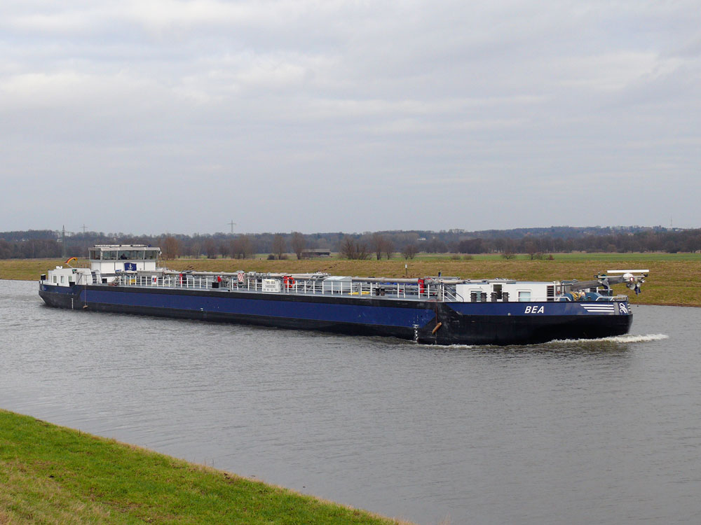 TMS BEA, Duisburg (04808060); L:84,6  B:9,5  Tg:3,2  T:1675 auf dem Elbe-Seitenkanal in Richtung Scharnebeck; Artlenburg, 16.01.2011
