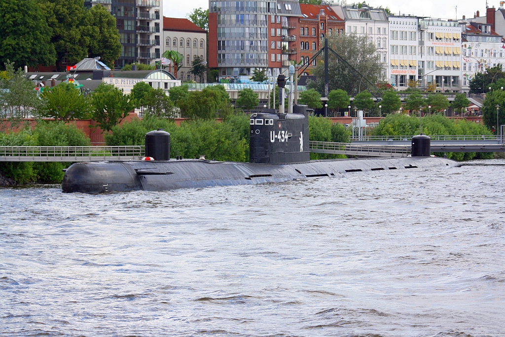 U-434 am 06.Juli 2009 in Hamburg.