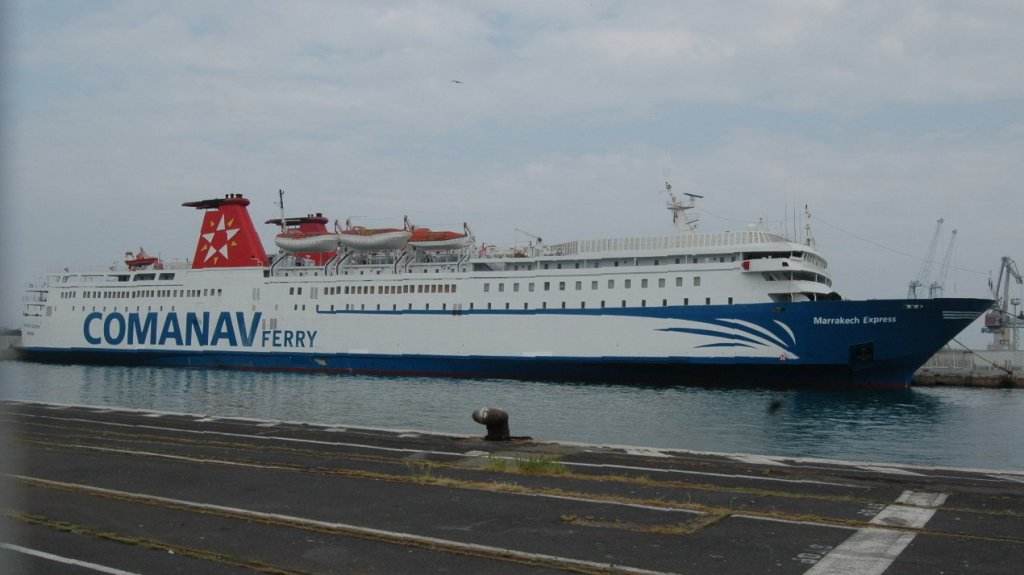 berseefhrschiff Marrakech Express mit Heimathafen Panama von Comanav Ferrys imHafen von Ste/Frankreich gesehen am 01.05.2010