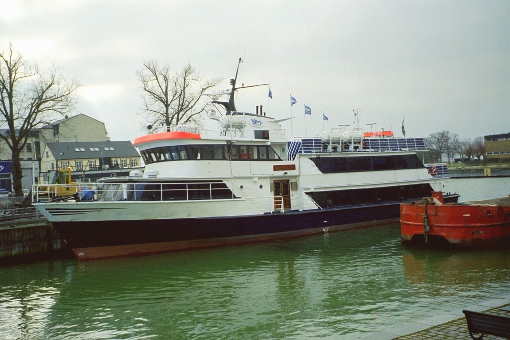 Ventrafiken M/S NORREBORG (ehem. Sundbuss M/S Erasmus) in hafen von Landskrona, Schweden, 12. Mrz 2004.