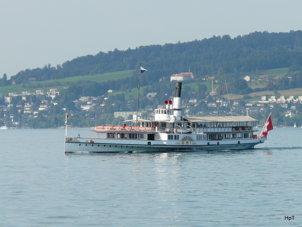 Vierwaldstttersee - Dampfschiff URI unterwegs am 10.09.2012