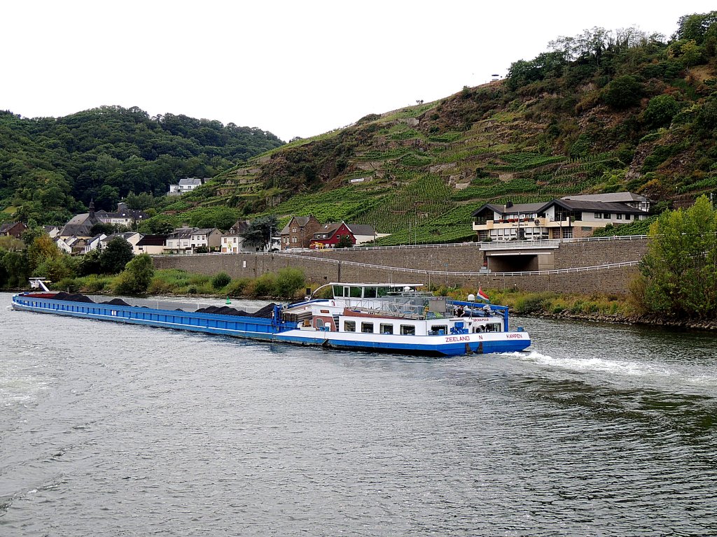 ZEELAND(02205703;L=110; B=11,4; 2578t; Bj.1989)ist bei Lehmen/Mosel unterwegs; 120828