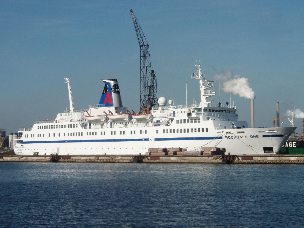 Zipern Kreuzfahrtschiff Rochdale One (baujahre 1977)in Amsterdam in 10.9.2009. 