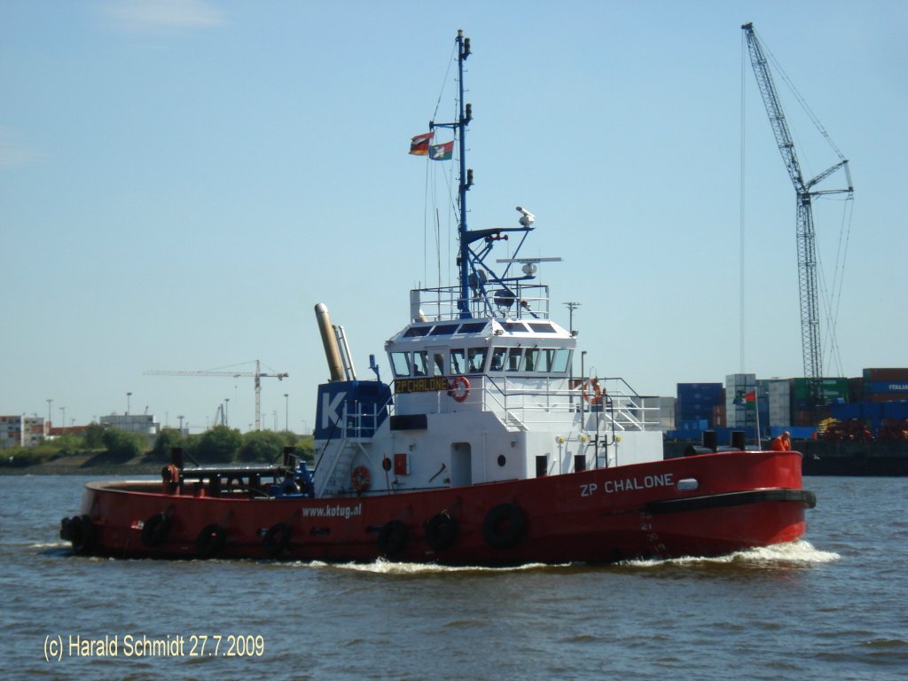 ZP CHALONE (Kotug) (IMO 8103078 ) am 27.7.2009, Hamburg, Hhe Neumhlen /
Assistenzschlepper / BRZ 194 / La 28,5 m, B 10,36 m, Tg 5,06 m / BRZ 194 / 2 GM-Diesel, 2.238 kW, 11,5 kn, Pfahlzug: 45 t / Kotug, Hamburg /  Heimathafen Rotterdam, Flagge: Niederlande / 1982 bei Valley Shipbuilding, Brownsville, Texas, USA /
