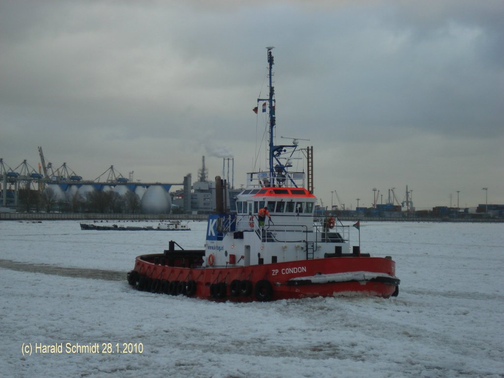 ZP CONDON (Kotug) 001 (IMO 8103066) am 28.1.2010, Hamburg, Hhe Neumhlen /
Assistenzschlepper / BRZ 194 / La 28,5 m, B 10,37 m, Tg 5,06 m / 2.206 kW, 11,5 kn, Pfahlzug 45 t / 1981 bei Valley Shipbuilding Inc., Brownsville, Texas, USA