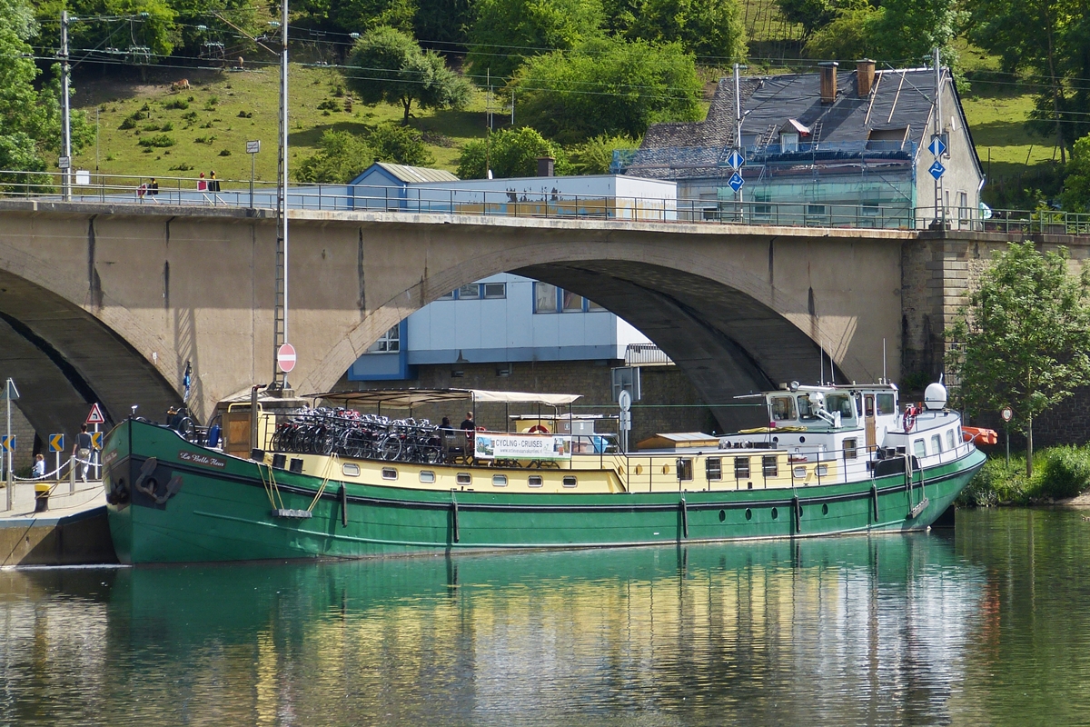 . Das Kabinenschiff  La Belle Fleur  hat am 25.05.2014 in Wasserbillig angelegt. Ursprnglich als Frachter 1929 erbaut, wurde es 1992 zum Kabinenschiff umgebaut. L 43,32 m ; B 5,40 m.