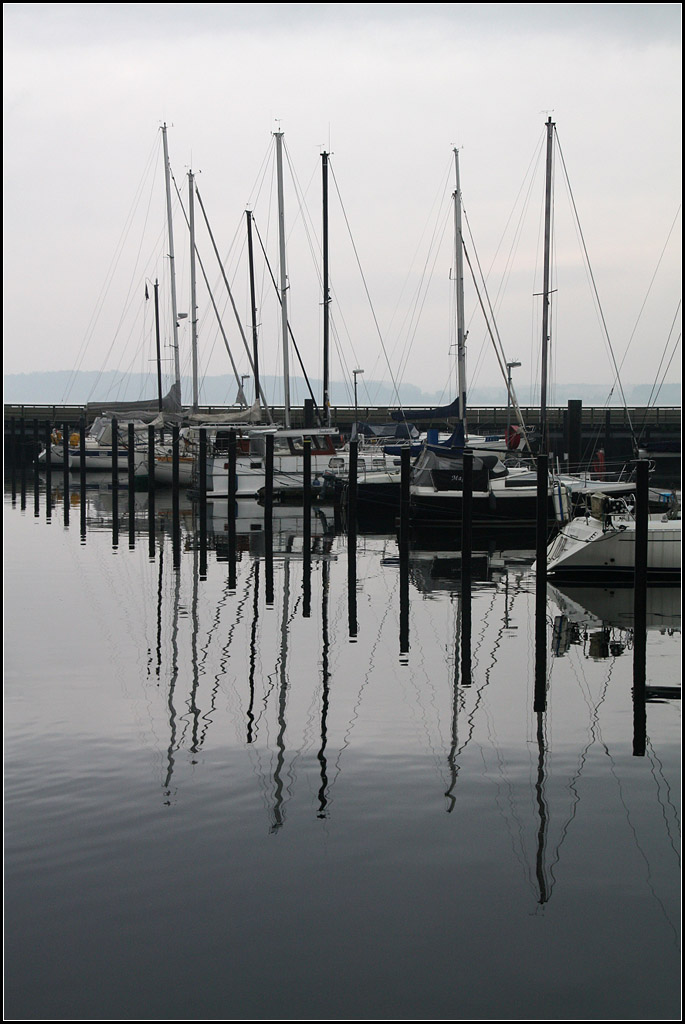 . Mastverdoppelung -

Yachthafen Eckerförde,

17.10.2015 (M)