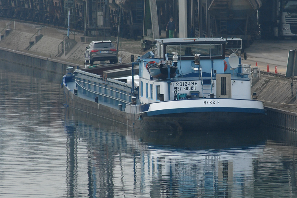 06.03.2018 NESSIE (02312496) im Hafen von Plochingen