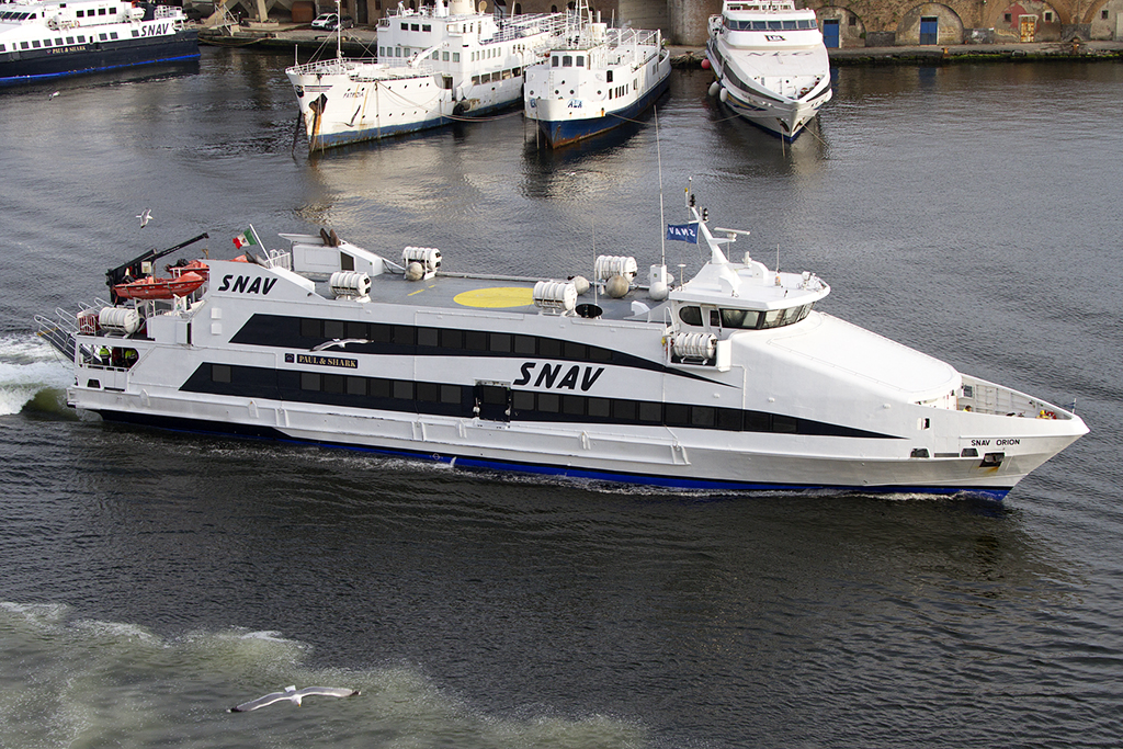 09.05.2015 Neapel; Snav Orion 



