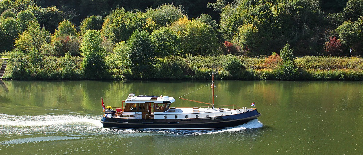 16.09.2012.
Die EENLING auf der Saar talwärts fahrend nahe Hamm, gleich bei der Schleuse Kanzem (Saarkanal).