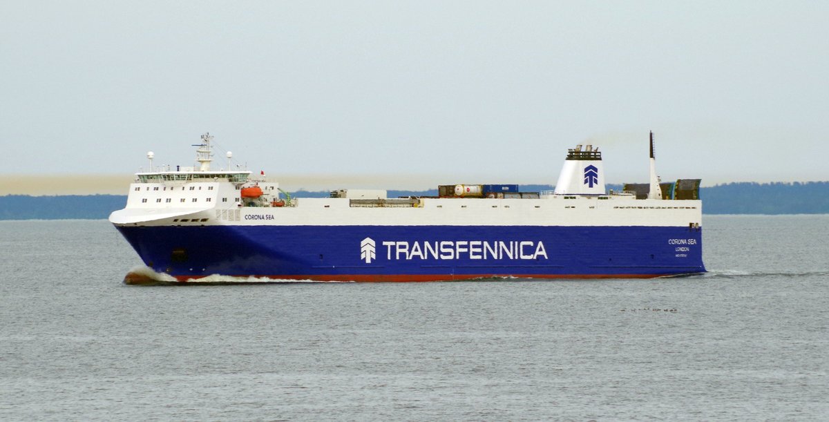 187m lange RoRo Fähre CORONA Sea auf der Ostsee vor Estland am 20.05.18