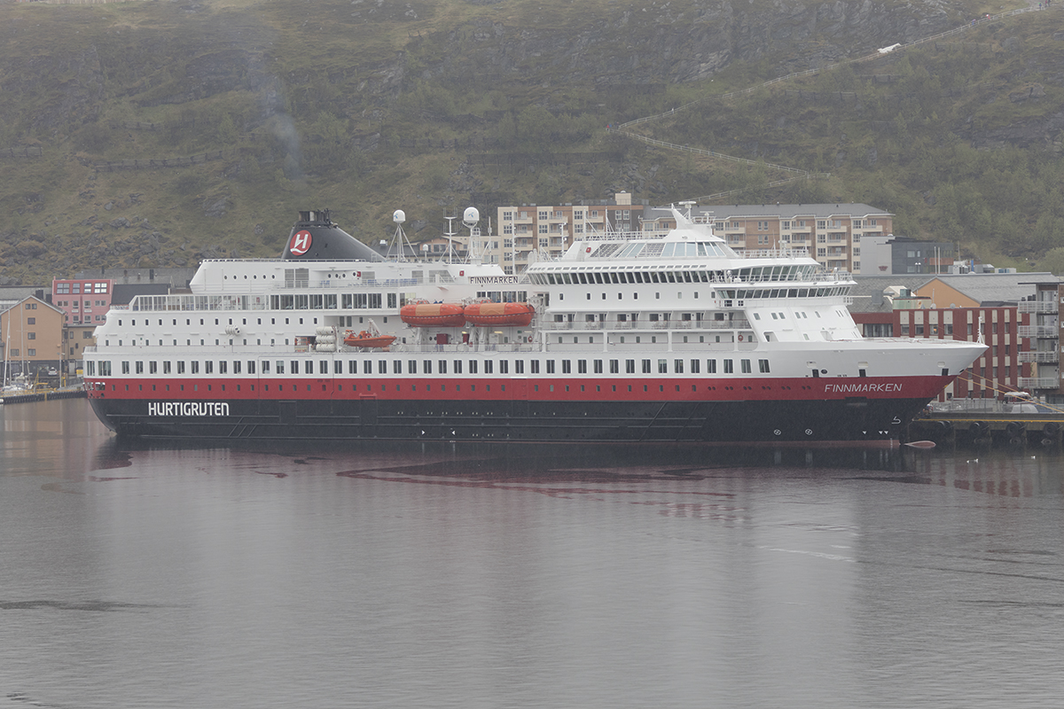 19.06.2017, Hammerfest, Hurtigruten Finnmarken, IMO 9231951


