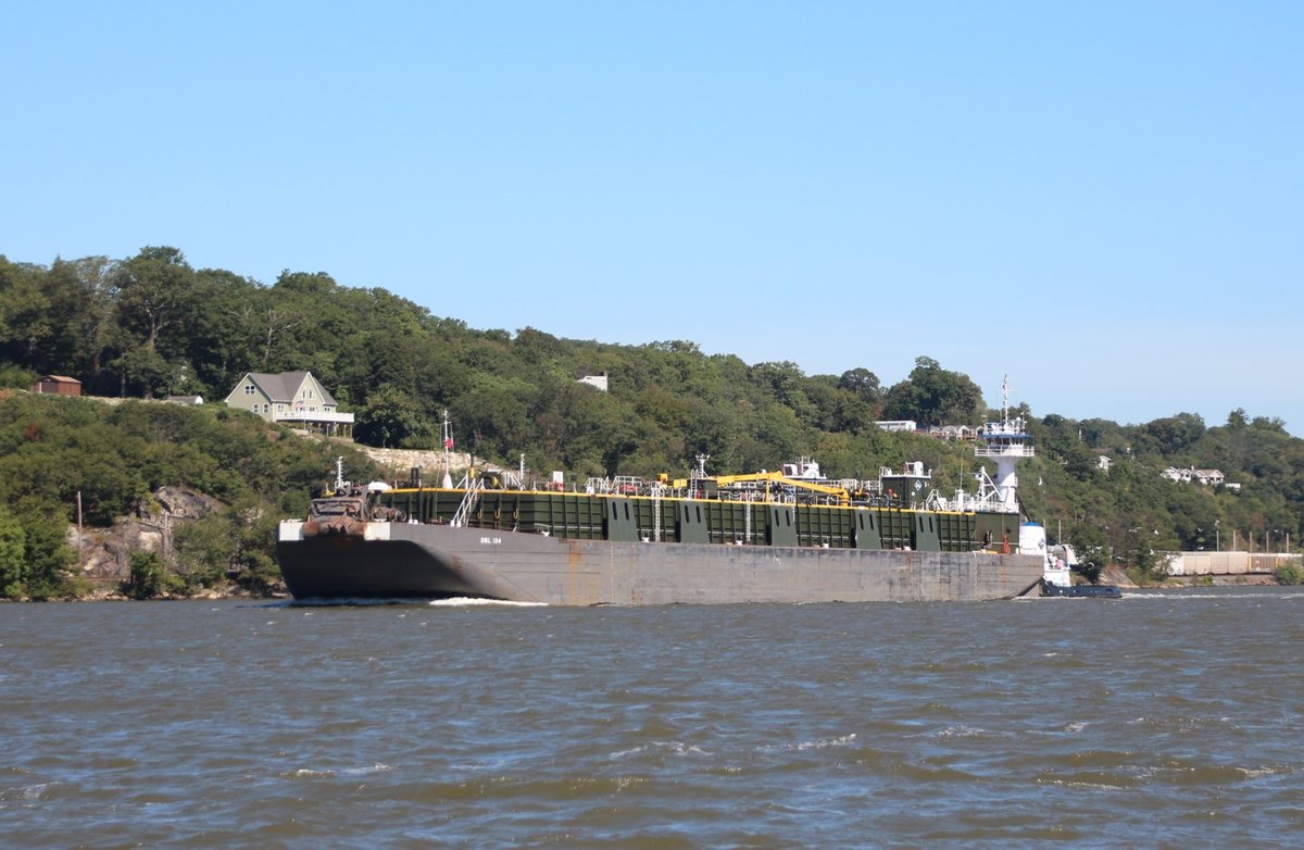 22.9.17 Bear Mountain, NY. DBL 134 - IMO 1519357 - südwärts auf dem Hudson River, der korrekterweise ein Fjord ist