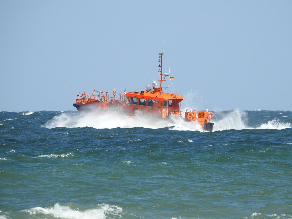 30.07.2021 vor Warnemünde, aufgenommen von Strand