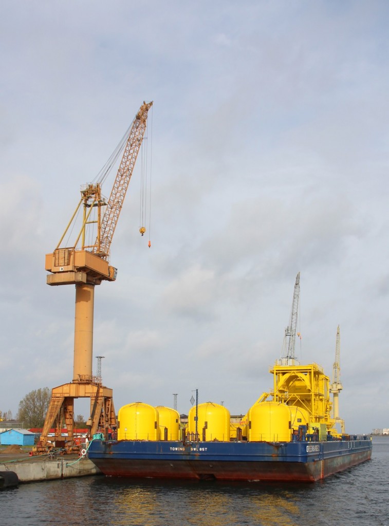 3.11.2013 Rostock / Warnemnde. Greenbarge 2