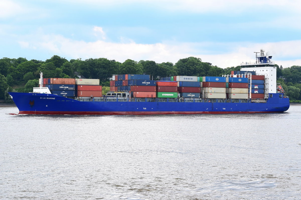 A LA MARINE , Feederschiff , IMO 9386524 , Baujahr 2009 , 170.06 x 25.2 m , 1440 TEU , 08.06.2020 , Rüsche Park