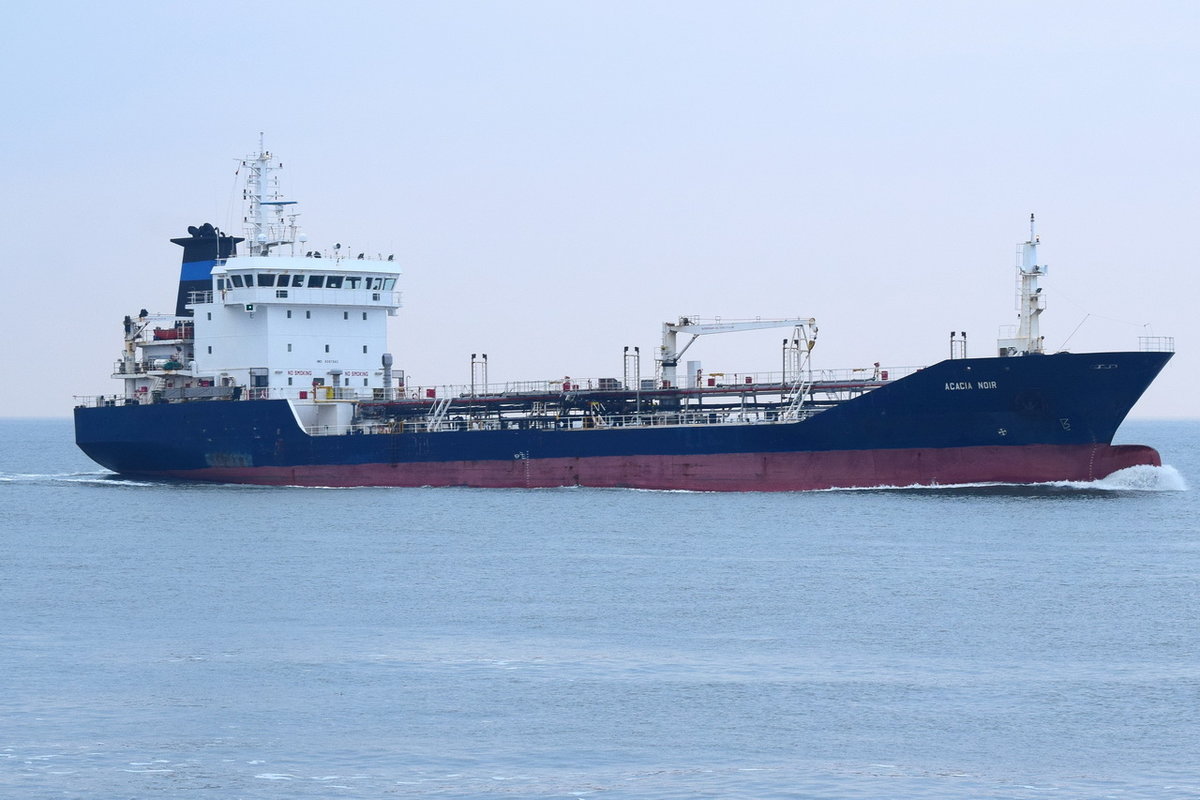 ACACIA NOIR , Asphalt/Bitumen Tanker , IMO 9287883 , Baujahr 2004 , 105.5 × 16.8m , 19.12.2018 , Cuxhaven
