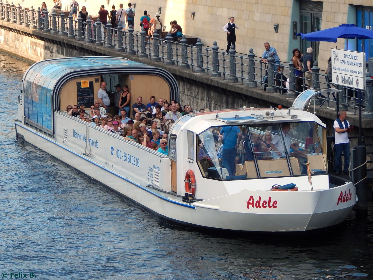  Adele  auf der Spree in Berlin 24.08.2015