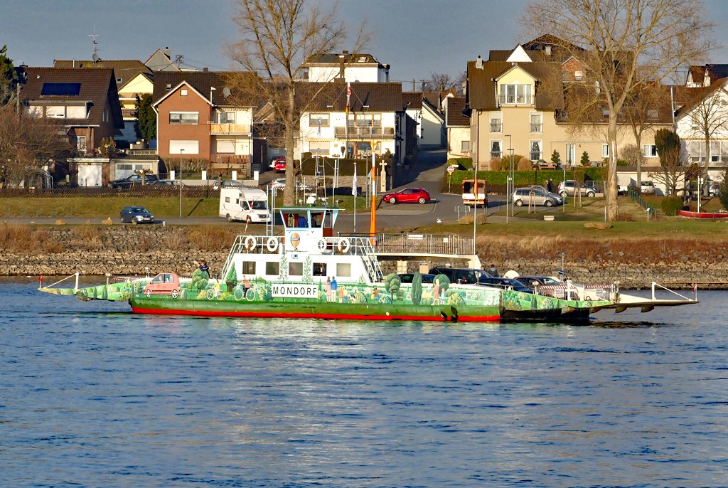 AF  Mondorf  auf dem Rhein zwischen Mondorf und Graurheindorf - 18.01.2017