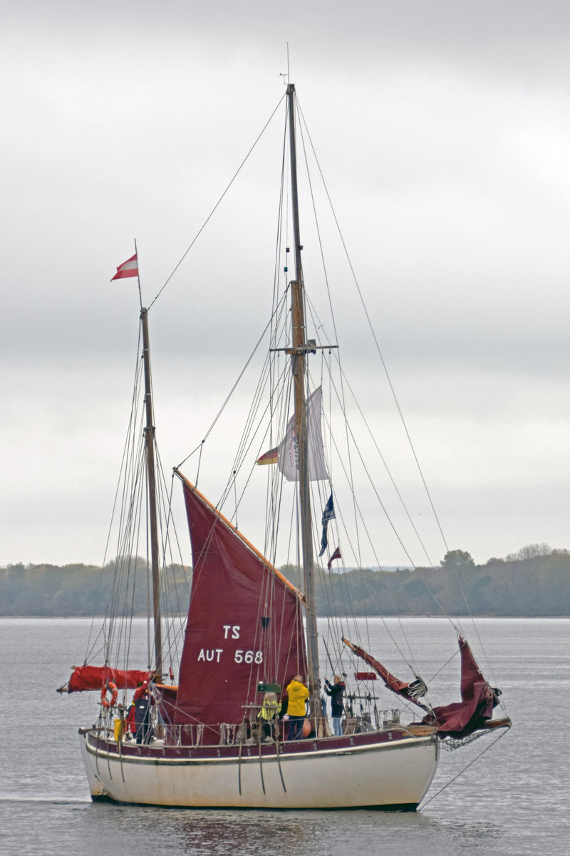 AGLAIA am 31.10.2020 im Hafen von Lübeck-Travemünde