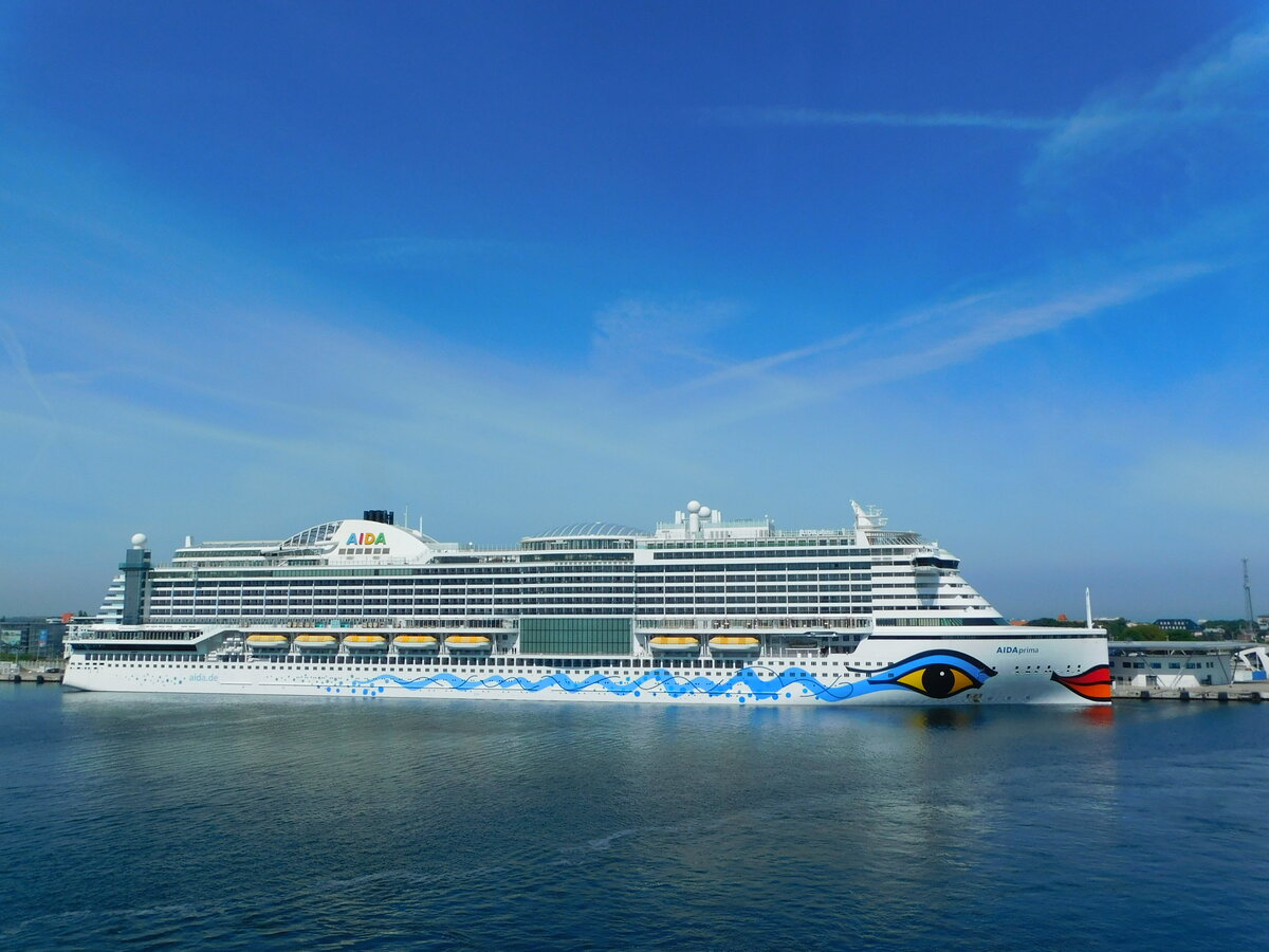 AIDAprima, AIDA Cruises, Warnemünde, 10.06.21