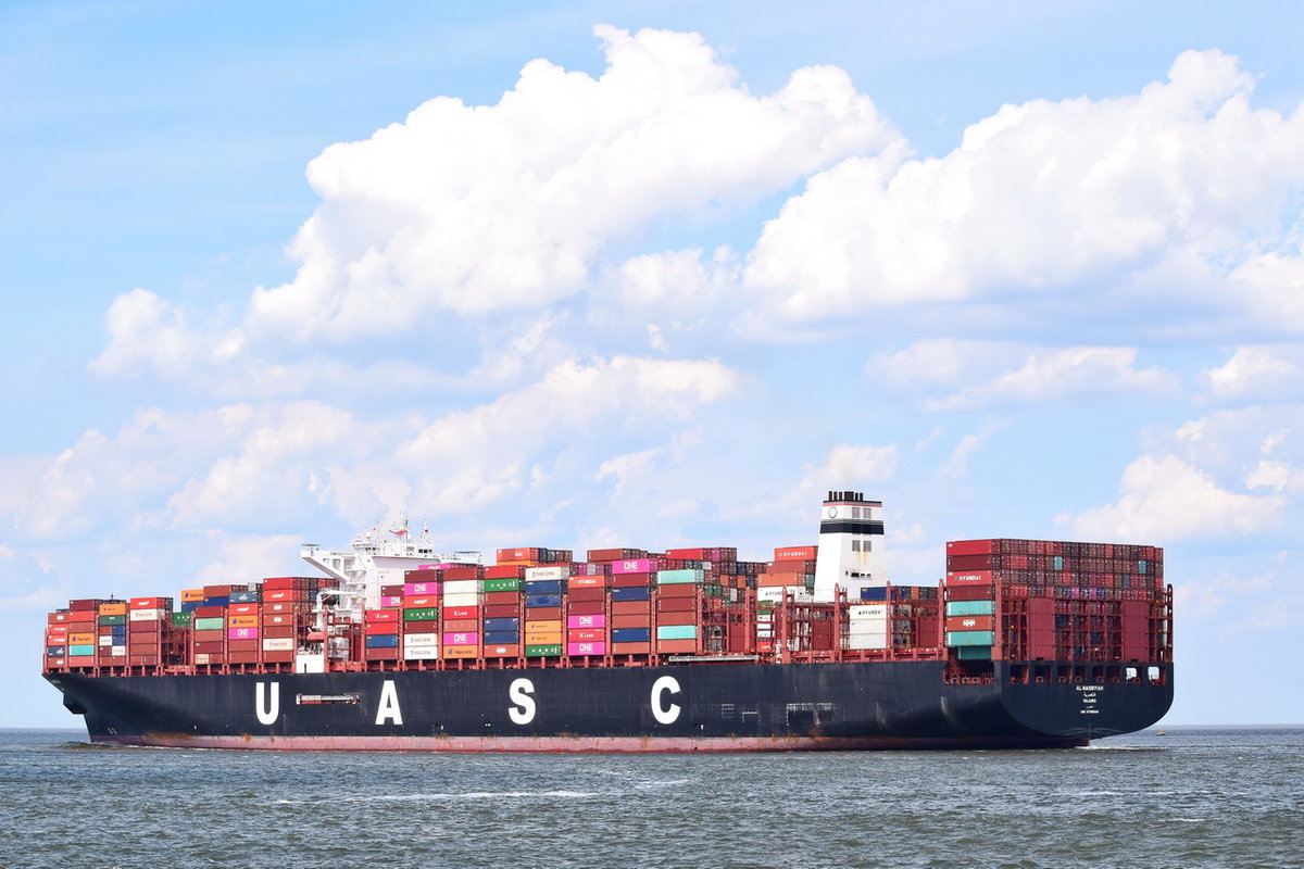 AL NASRIYAH , Containerschiff , IMO 9708849 , Baujahr 2015 , 368.52 x 51 m , 14500 TEU , 03.06.2020 , Cuxhaven