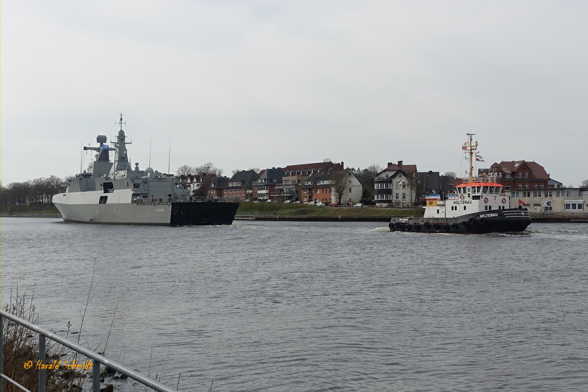 AL-QAHHAR (FFG-905) mit Begleitschlepper HOLTENAU (IMO 8200321) am 10.4.2023 im NOK Höhe Hafen Rendsburg /
Fregatte, Al-Aziz –Klasse der ägyptischen Marine (MEKO A-200EN)  / Verdrängung 3700 t / Lüa 118 m, B 14,8 m, Tg 4,3 m / 2 Diesel,  MTU 16V 1163 TB93, gesamt  11.840 kW (15.880 PS), 1 Gasturbine, General Electric LM2500, 20.000 kW (27.200 PS), 28 kn / Besatzung 120 / 2 Hubschrauber /  August 2021 vom Stapel bei Stahlbau Nord GmbH, Bremerhaven, z.Zt. in Erprobung /
