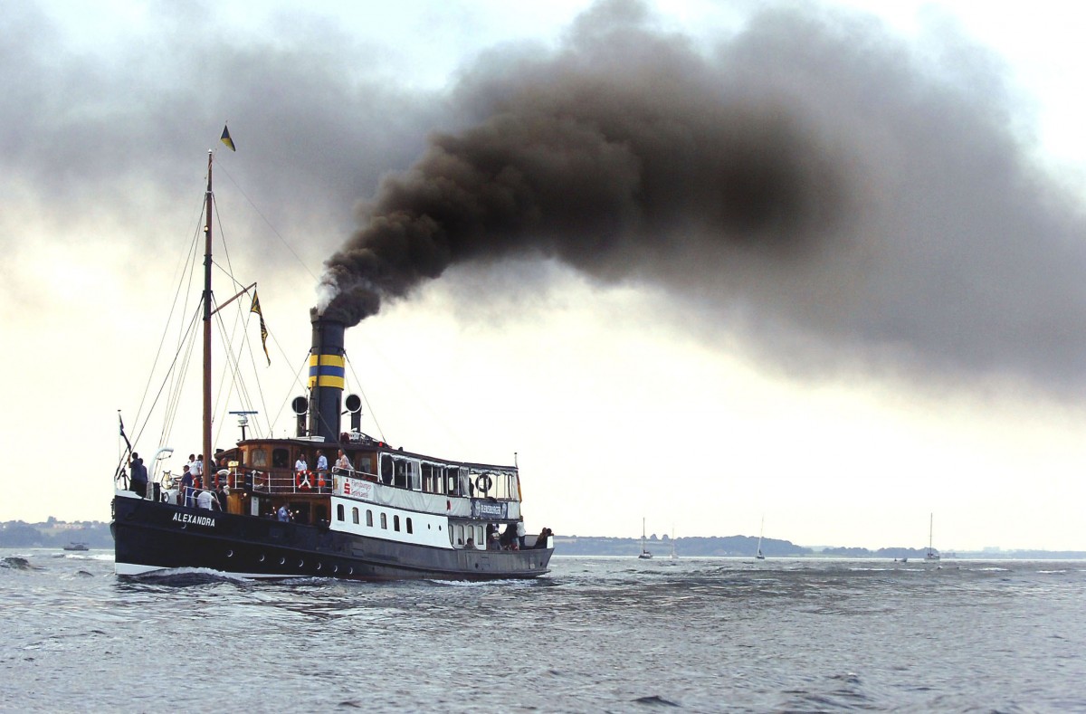 Alexandra beim Dampfrundum in Flensburg. Aufnahmedatum: 8. Juli 2005.