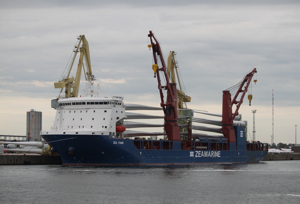 Am 10.06.2019 lag die ZEA Fame im Rostocker Überseehafen.