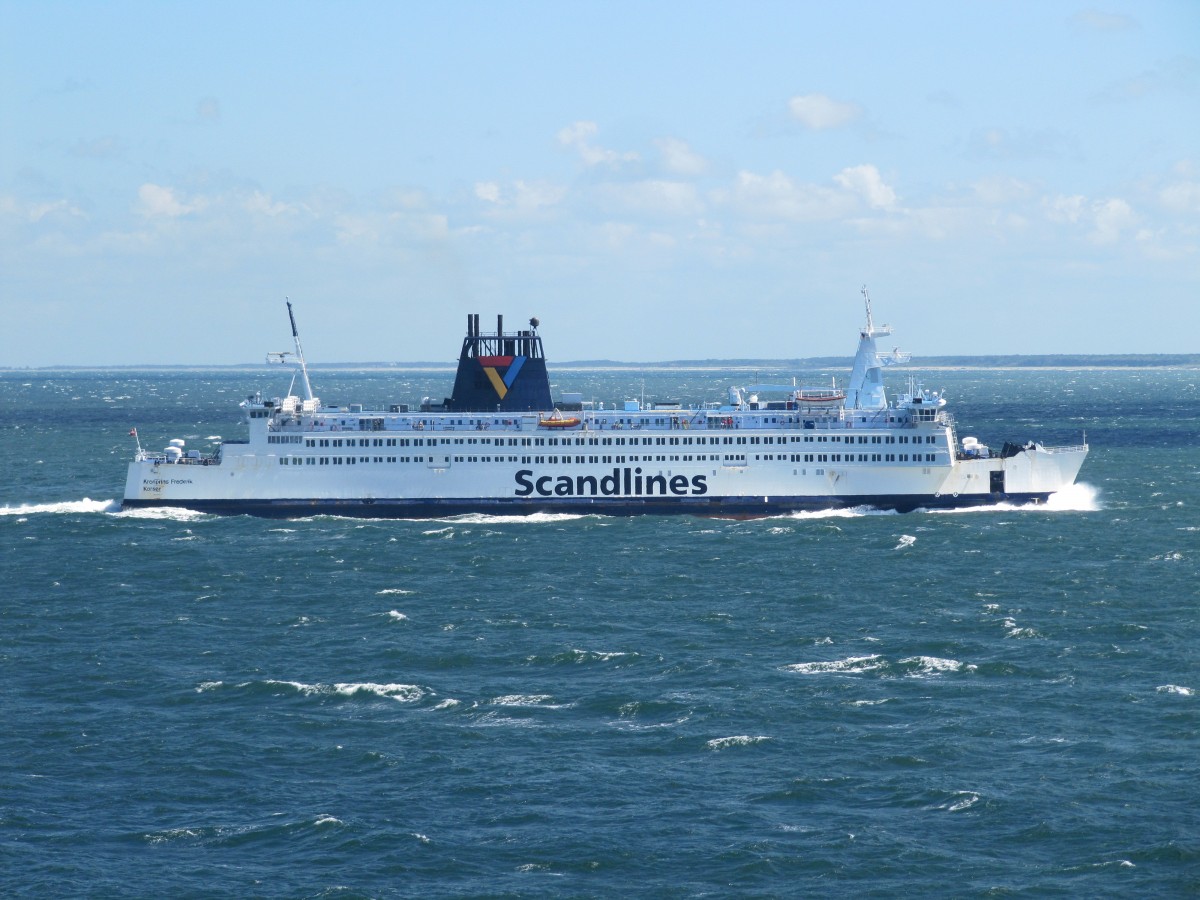 Am 21.06.2014 ist die  Kronprins Frederik  auf dem Weg nach Rostock/Warnemünde.