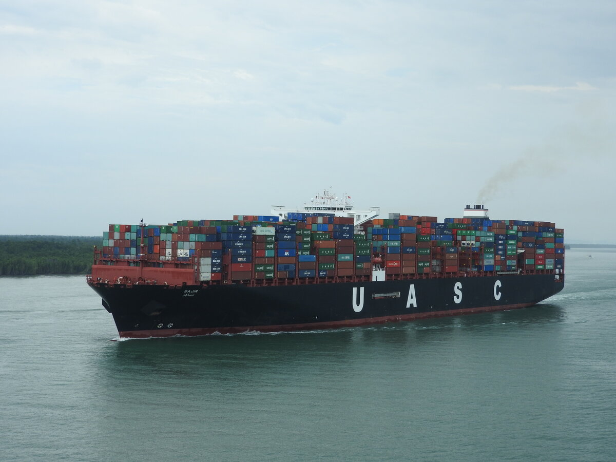 am 24.03.2017 als Containerschiff  Sajir  unterwegs, heute BRUSSELS EXPRESS (IMO: 9708784, MMSI: 211108000) ist Container Ship. Es fährt unter der Flagge von Germany. Es wurde gebaut in 2014.