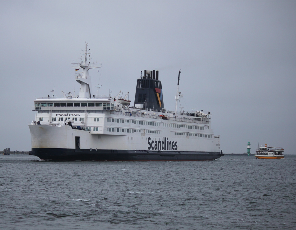 Am 31.01.2015 ist die  Kronprins Frederik  auf dem Weg von Gedser nach Rostock-Überssehafen gegen 12.53 Uhr lief sie in Warnemünde ein.