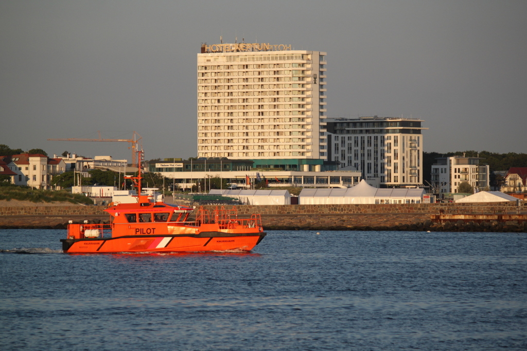 am Morgen des 23.06.2019 rückte das Lotsenboot Knurrhahn von Warnemünde Richtung Ostsee aus.