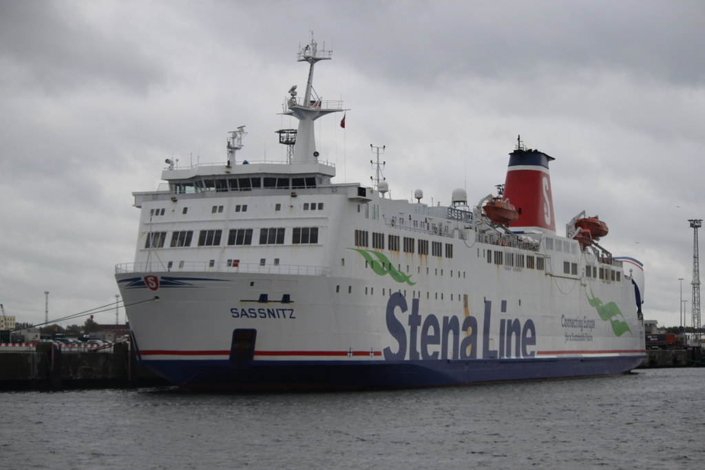 Am Nachmittag des 12.10.2019 lag die StenaLine Fähre Sassnitz im Rostocker Überseehafen.