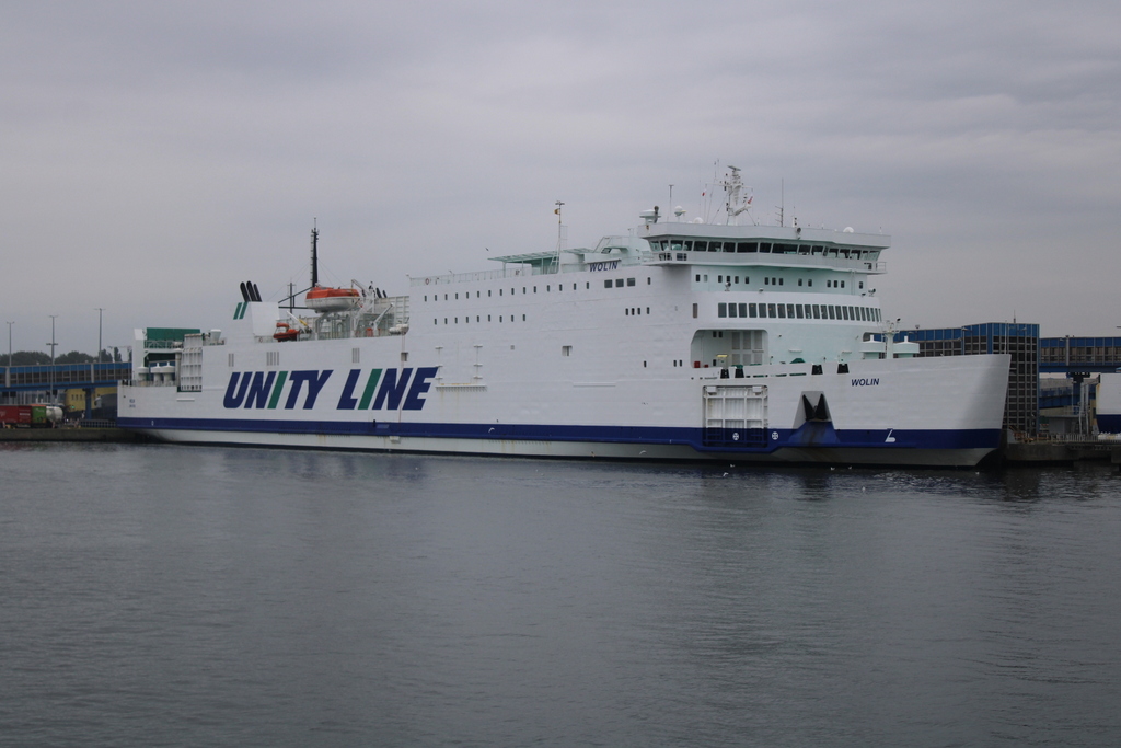 am Vormittag des 08.10.2021 lag die Fähre WOLIN in Swinoujscie Port.