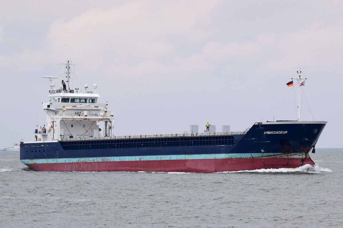 AMBASSADEUR , General Cargo , IMO 9361328 , Baujahr 2007 , 110.78 × 14m , 29.03.2018 Cuxhaven Alte Liebe