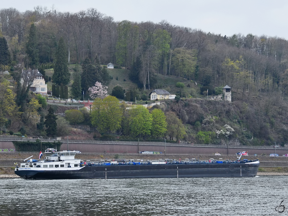 Anfang April 2021 war das Tankmotorschiff MONTREAL (ENI: 02333685) auf dem Rhein unterwegs.